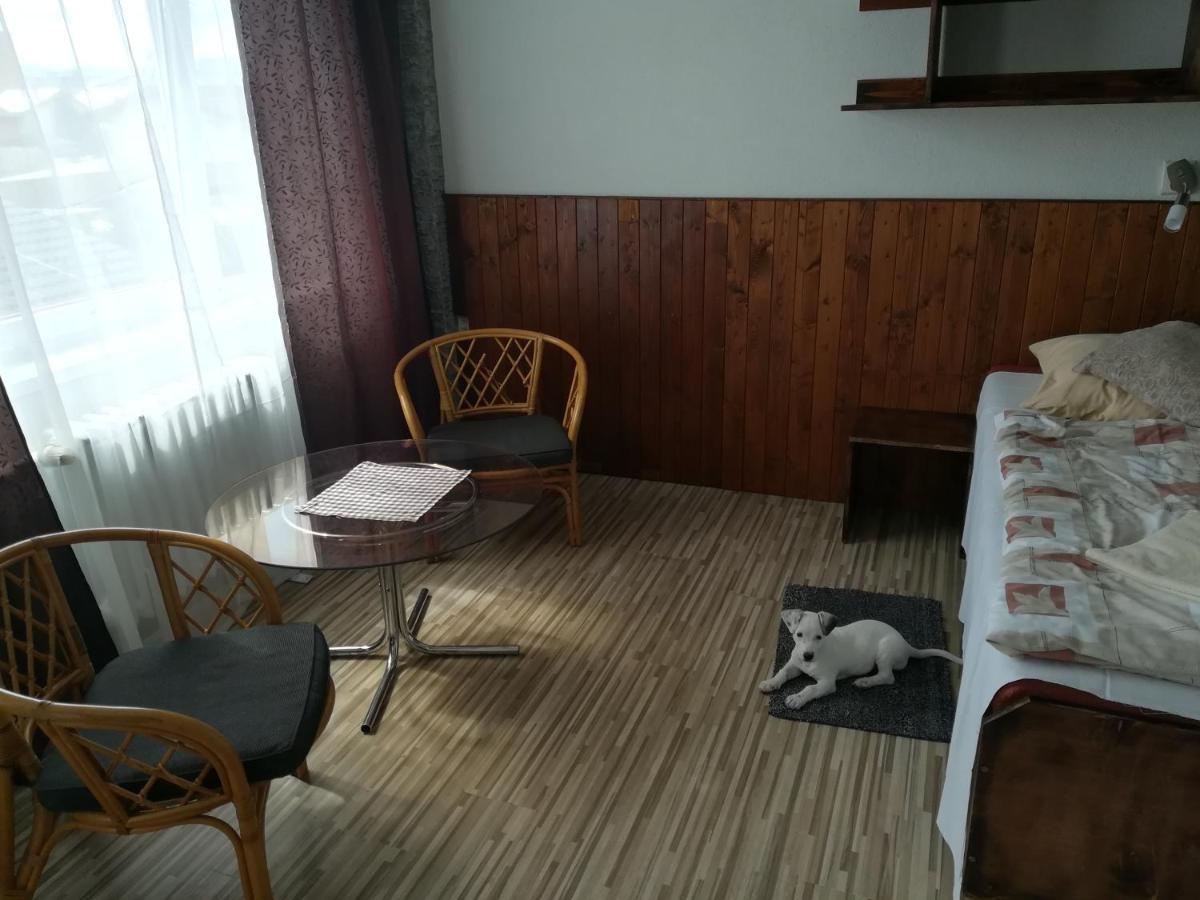 Garni Hotel Liptovsky Mikulas Exterior photo