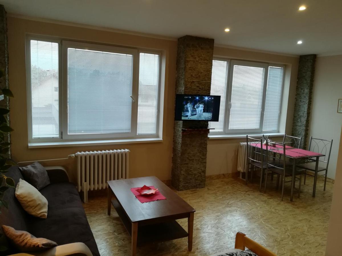 Garni Hotel Liptovsky Mikulas Exterior photo
